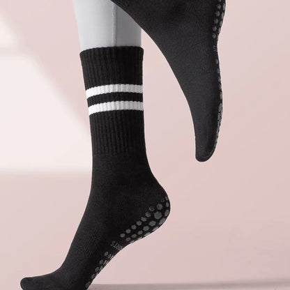 Non-Slip Pilates & Yoga Socks for Women - 4 Pairs of Grip Socks for Barre and Fitness